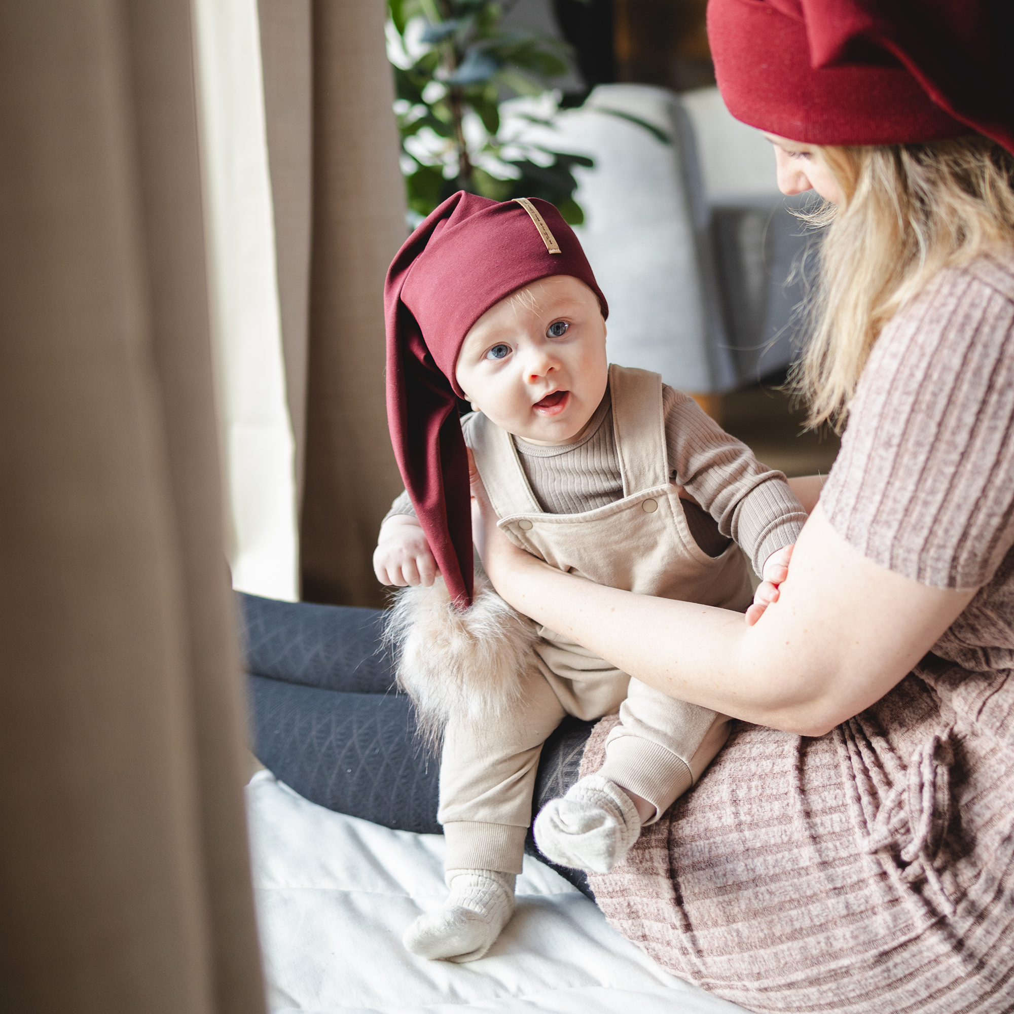Luvis – the Santa hat